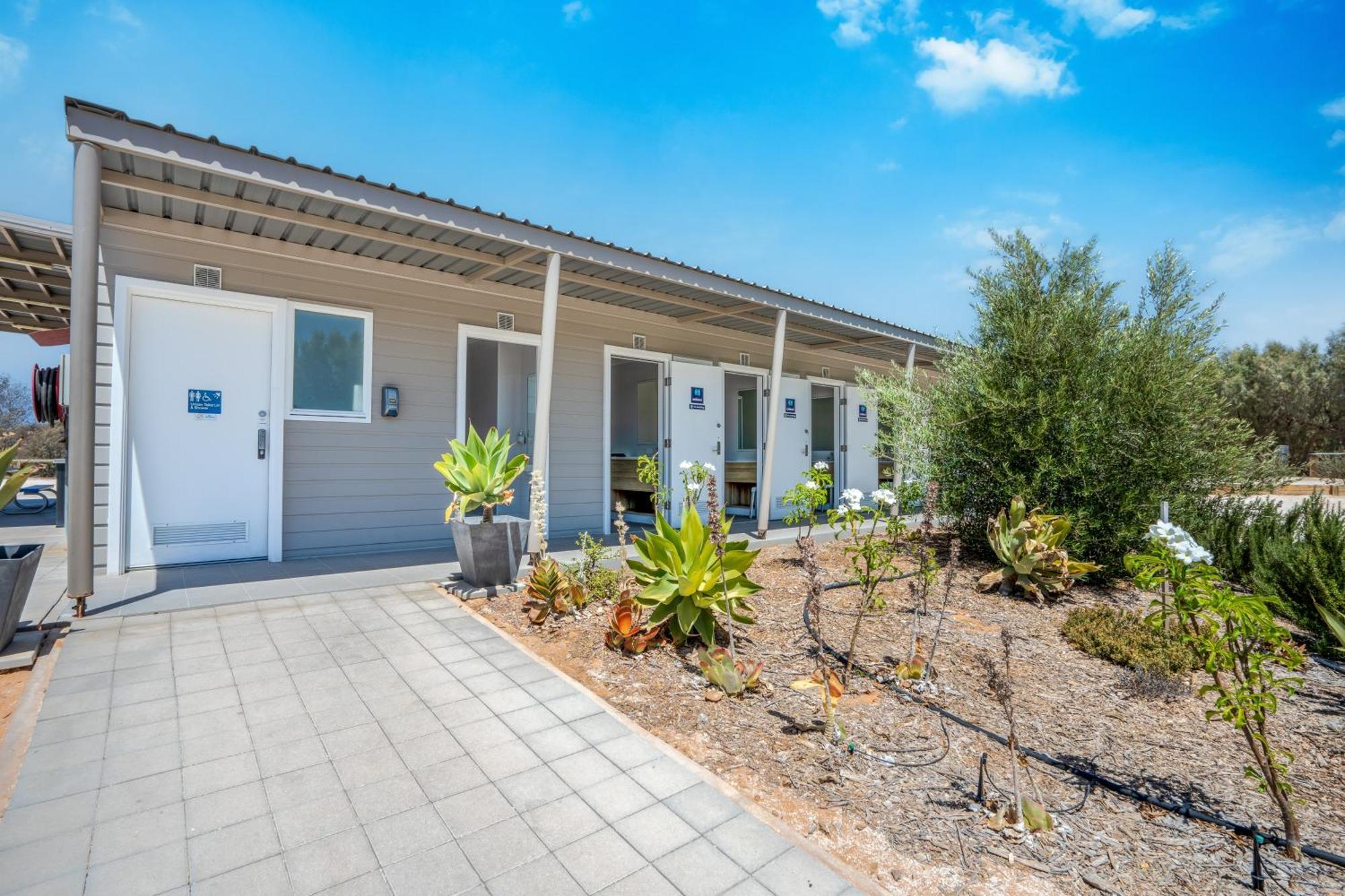 Tasman Holiday Parks - Denham Seaside Exterior photo